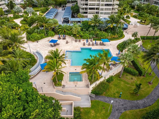 $2,500,000 | 3 Grove Isle Drive, Unit C605, Miami, FL 33133