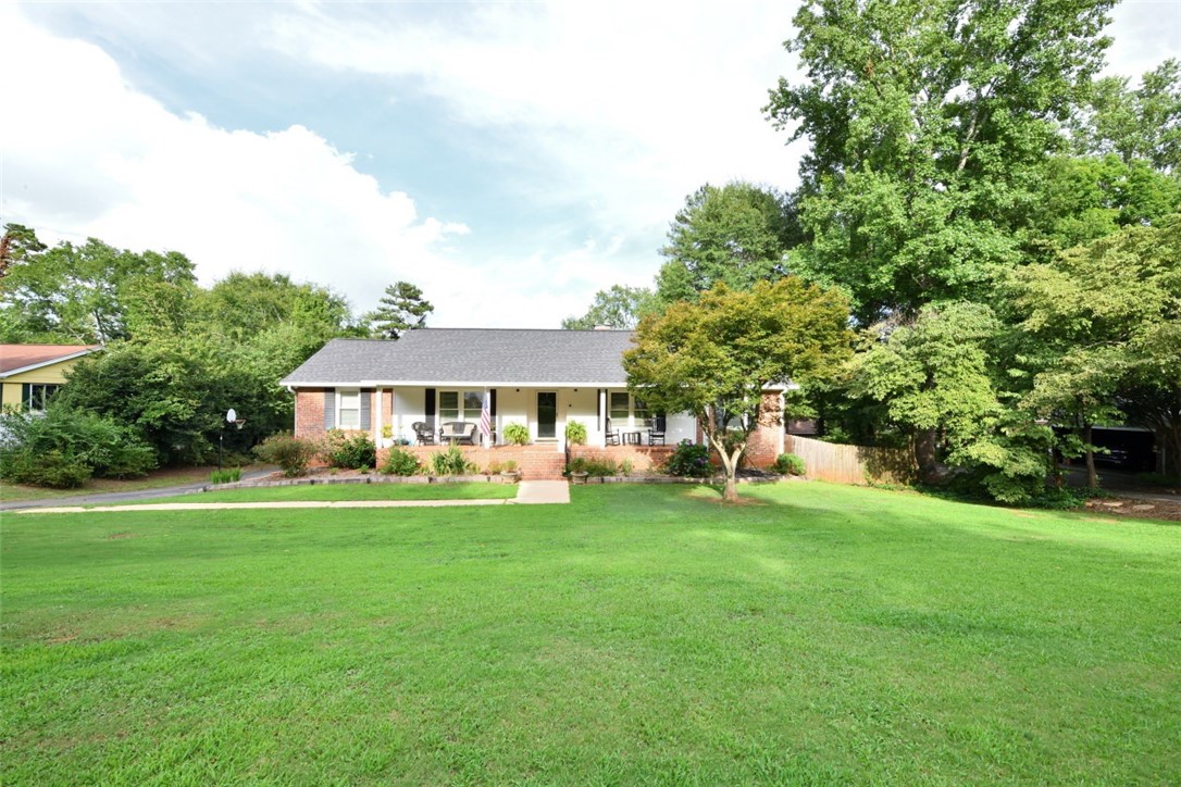 211 Kings Way Clemson, SC 29631 - Photo 7 of 32 Gallery Image 7