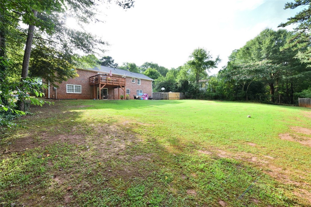 211 Kings Way Clemson, SC 29631 - Photo 9 of 32 Great large backyard