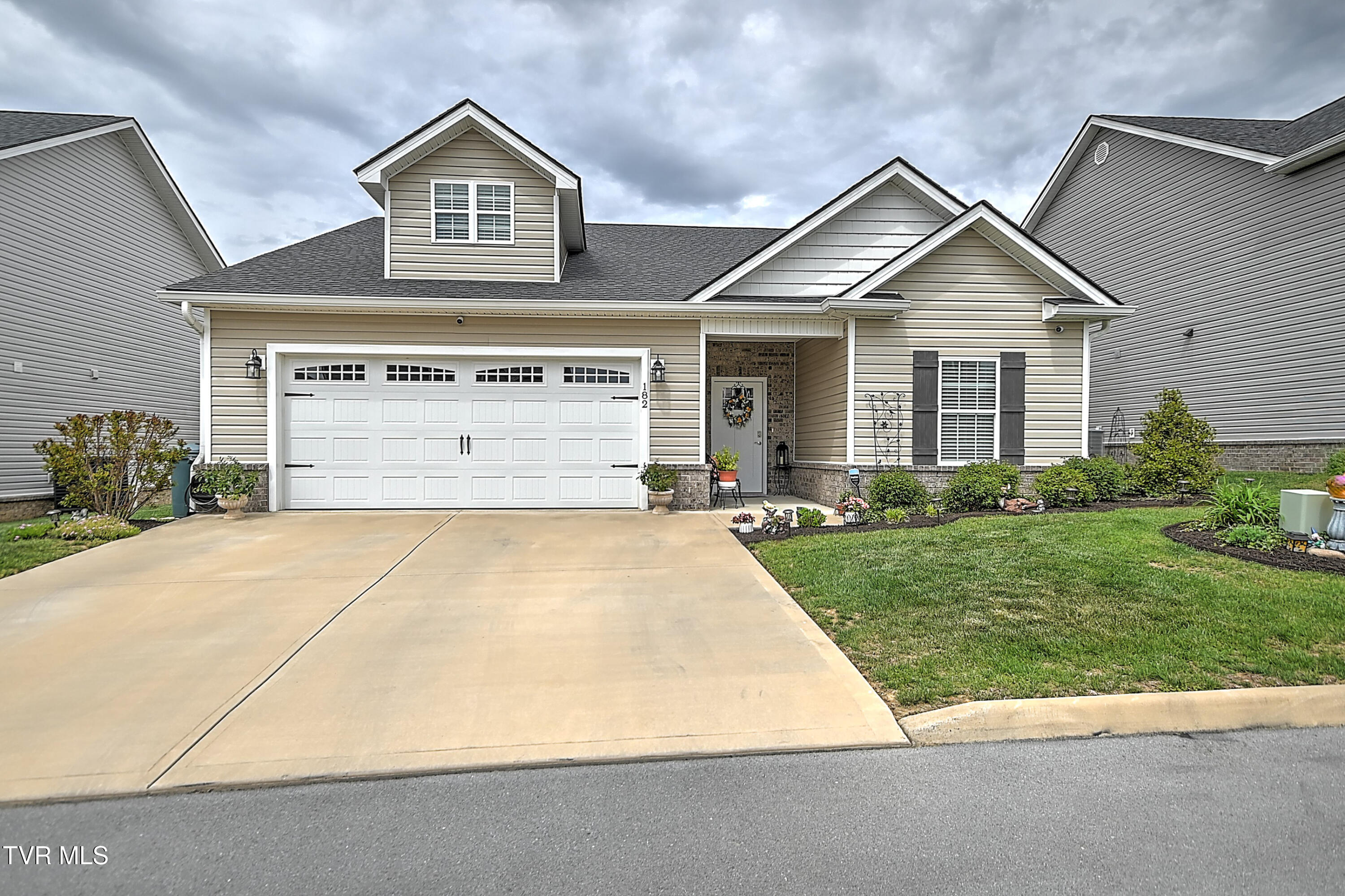 182 Gunners Way Gray, TN 37615 - Photo 4 of 34 182 Gunners Way RF-3