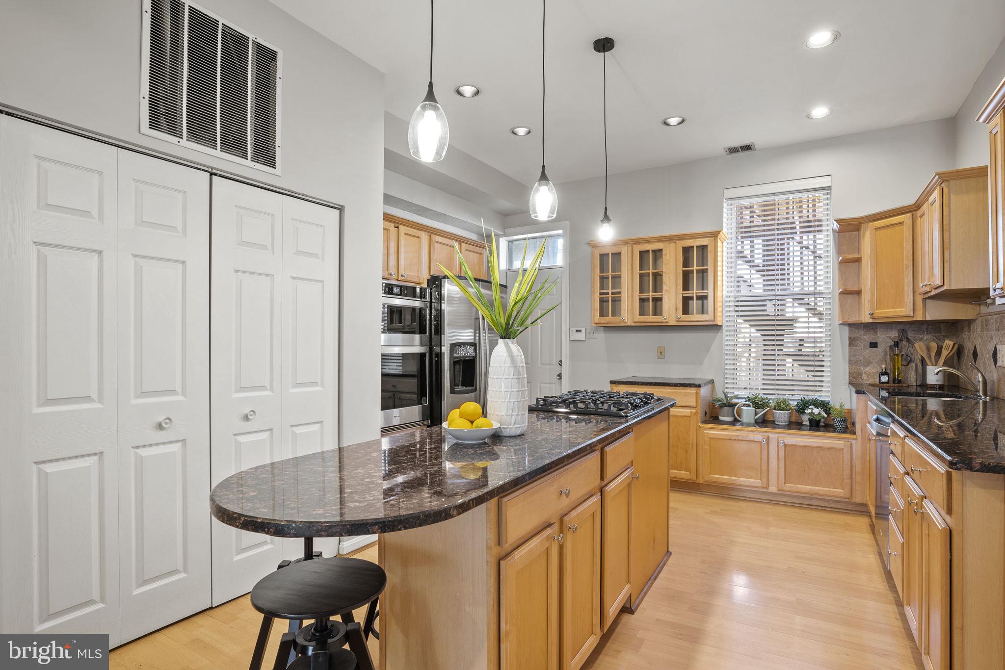 24 R Street Northeast Washington, DC 20002 - Photo 8 of 34