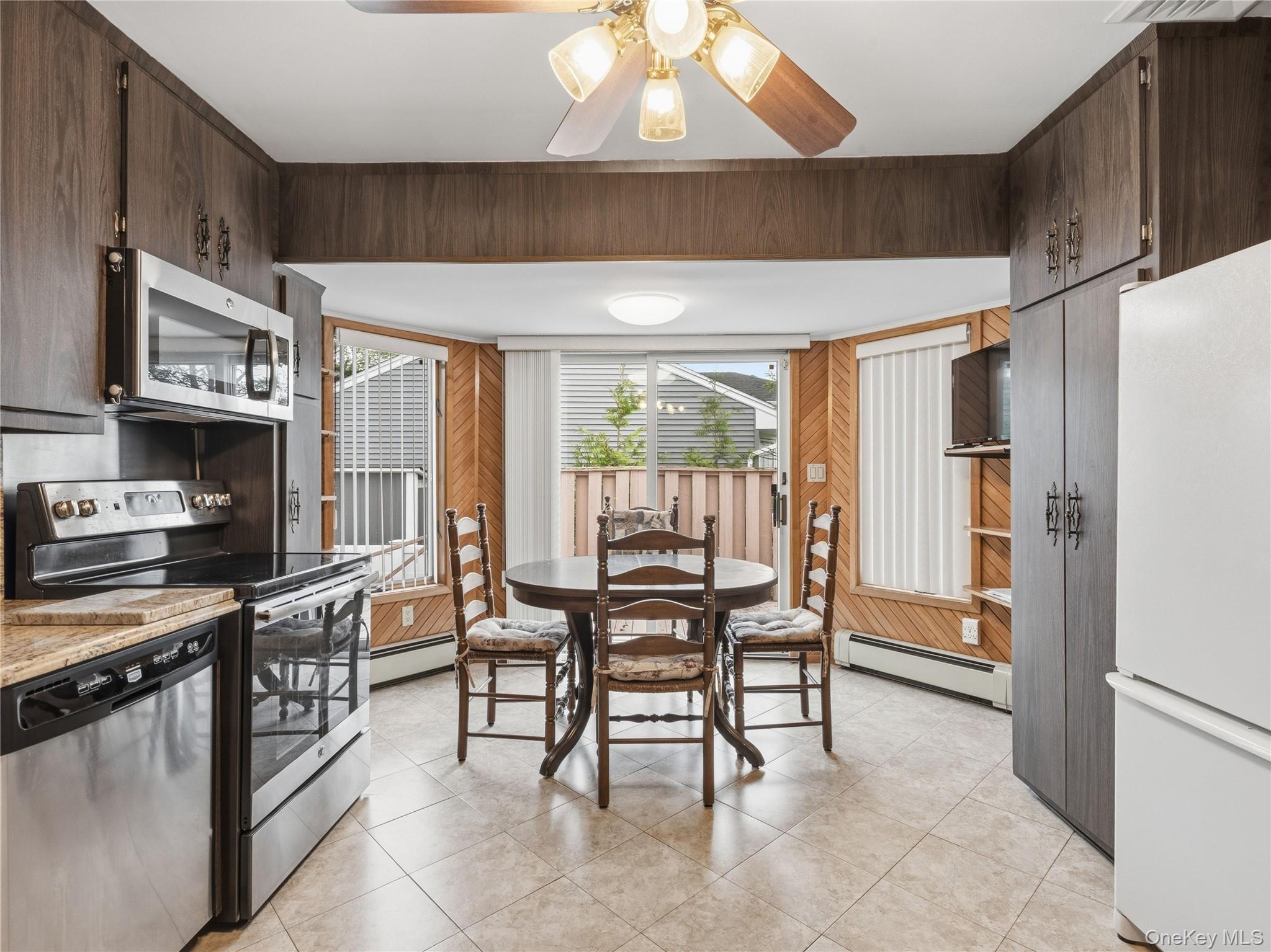 70 Polo Road Massapequa, NY 11758 - Photo 4 of 39