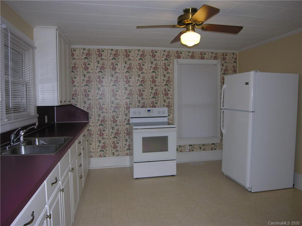 476 Jackson Park Road Kannapolis, NC 28083 - Photo 5 of 13 Gallery Image 5