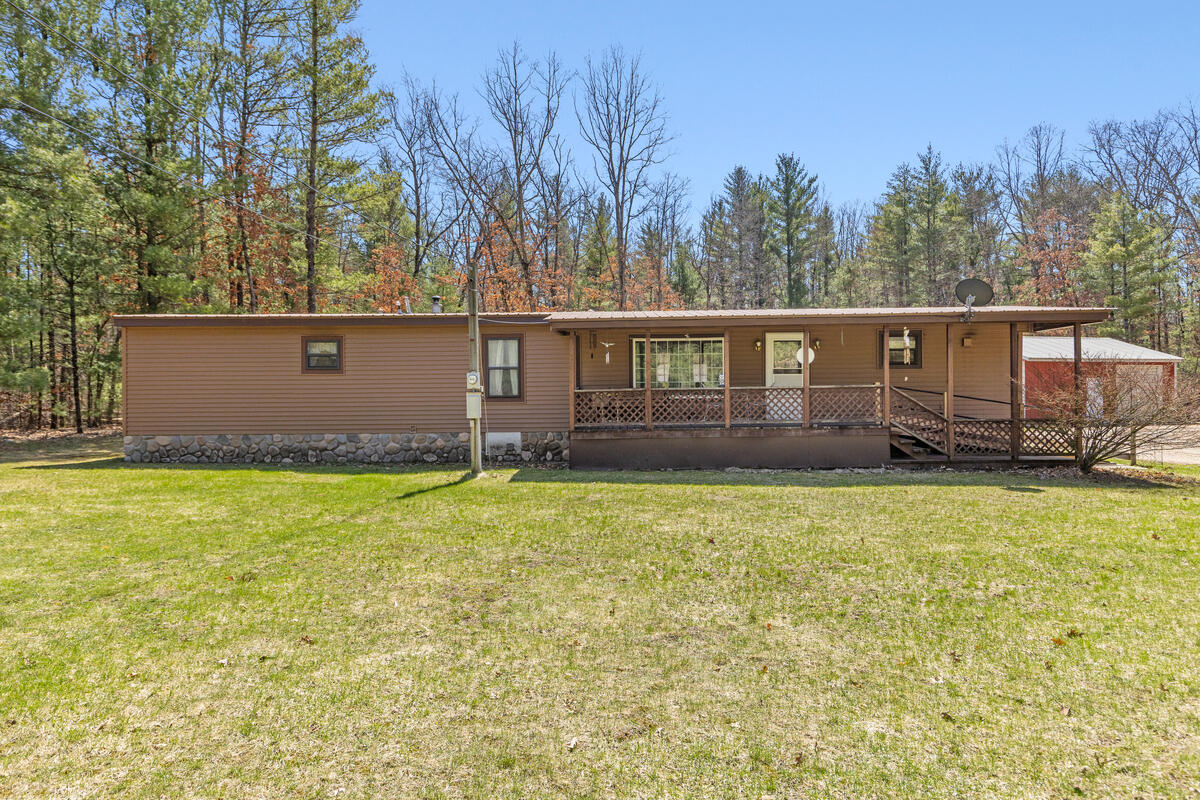 21161 Gates Road Howard City, MI 49329 - Photo 1 of 30 21161-Gates_001