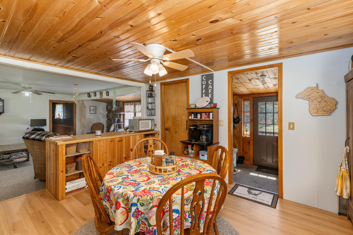 21161 Gates Road Howard City, MI 49329 - Photo 14 of 30 21161-Gates_014