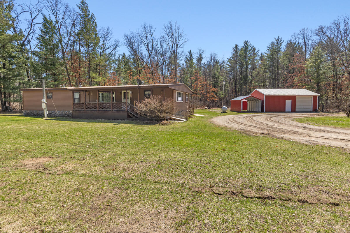 21161 Gates Road Howard City, MI 49329 - Photo 5 of 30 21161-Gates_005