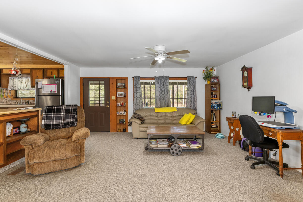 21161 Gates Road Howard City, MI 49329 - Photo 9 of 30 21161-Gates_009