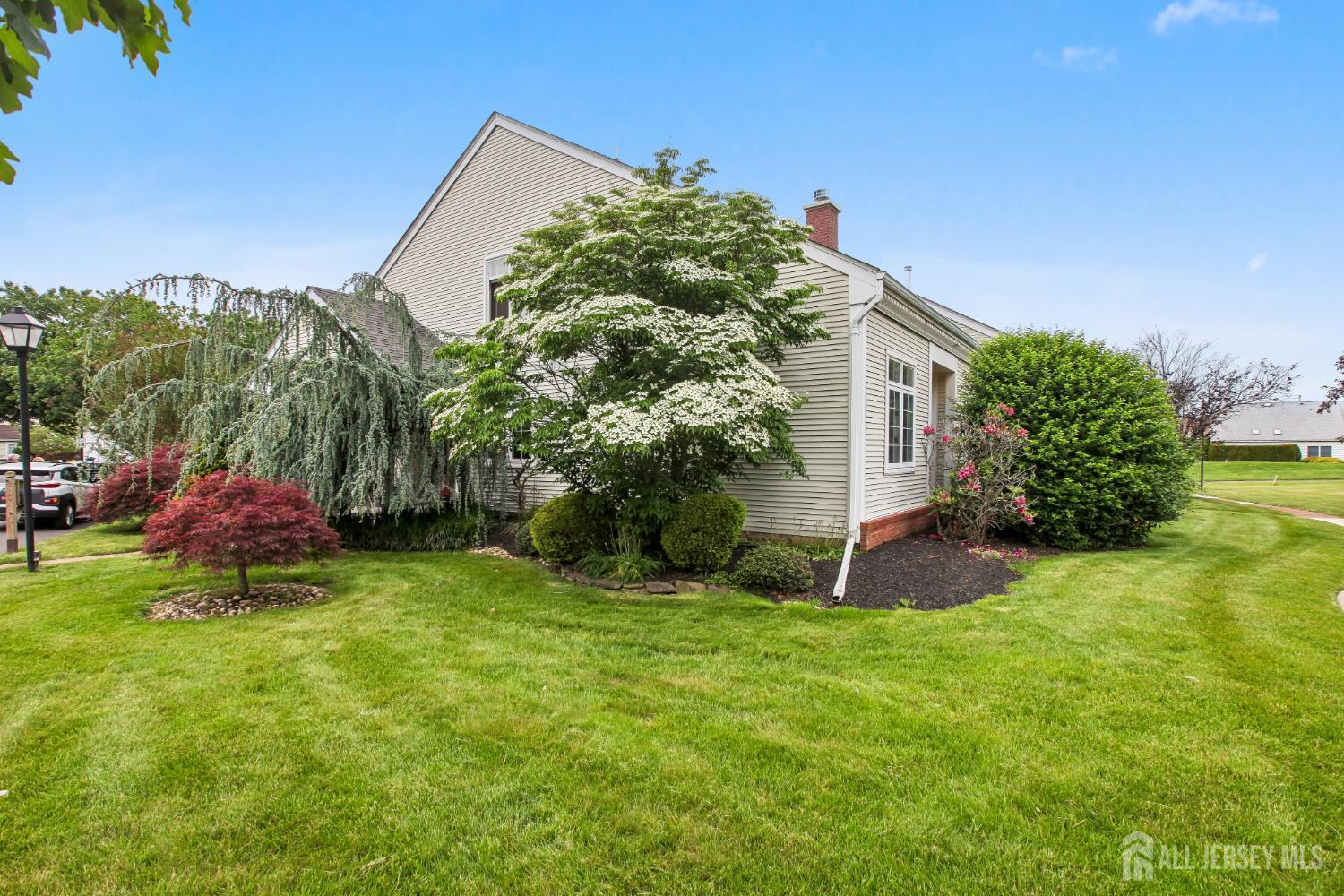 110A Winthrop Road, Unit A Monroe Township, NJ 08831 - Photo 2 of 27