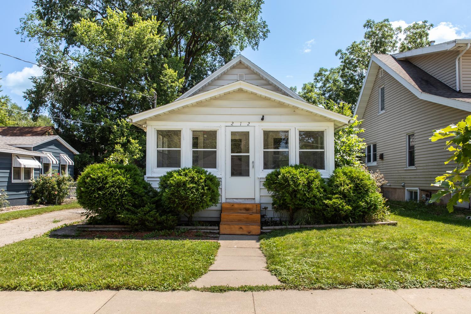 212 16th Avenue Southeast Rochester, MN 55904 - Photo 1 of 37 Gallery Image 1