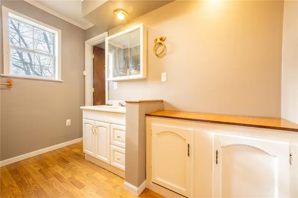 $134,900 | 215 West 1st Street, Burlington Junction, MO 64428