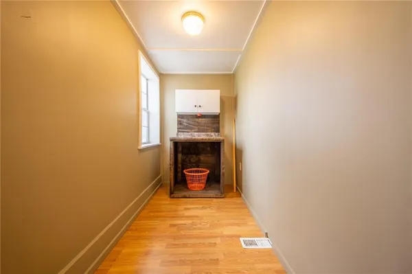 $134,900 | 215 West 1st Street, Burlington Junction, MO 64428