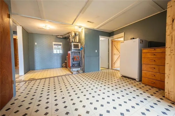 $134,900 | 215 West 1st Street, Burlington Junction, MO 64428