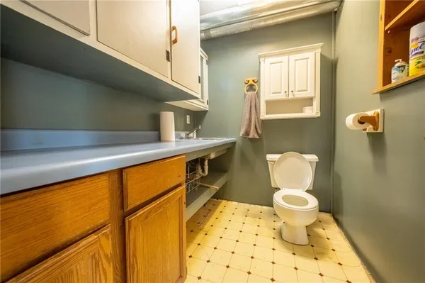 $134,900 | 215 West 1st Street, Burlington Junction, MO 64428