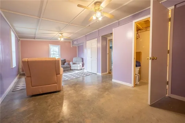 $134,900 | 215 West 1st Street, Burlington Junction, MO 64428