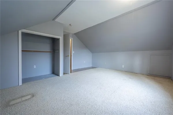 $134,900 | 215 West 1st Street, Burlington Junction, MO 64428