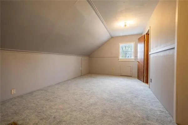 $134,900 | 215 West 1st Street, Burlington Junction, MO 64428