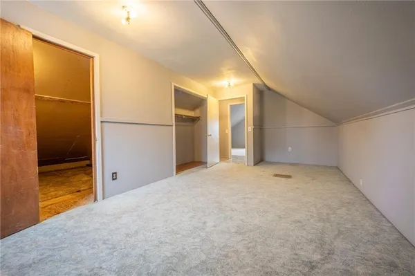 $134,900 | 215 West 1st Street, Burlington Junction, MO 64428