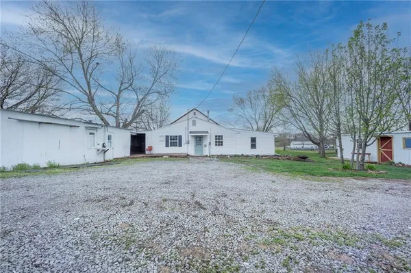 $134,900 | 215 West 1st Street, Burlington Junction, MO 64428