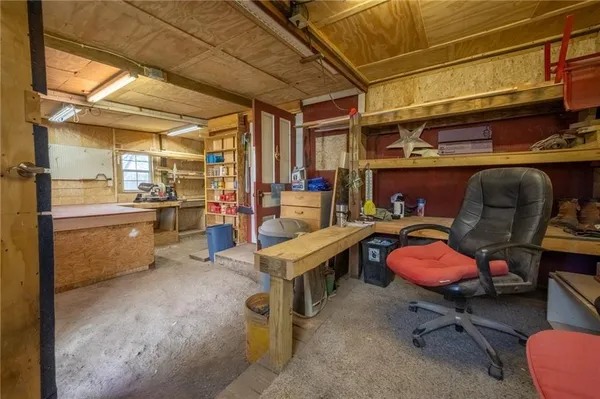 $134,900 | 215 West 1st Street, Burlington Junction, MO 64428