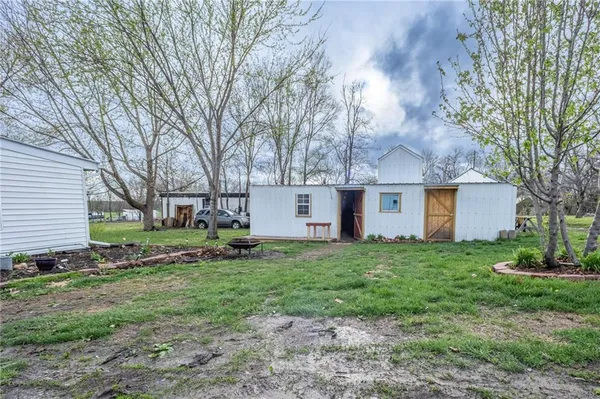 $134,900 | 215 West 1st Street, Burlington Junction, MO 64428