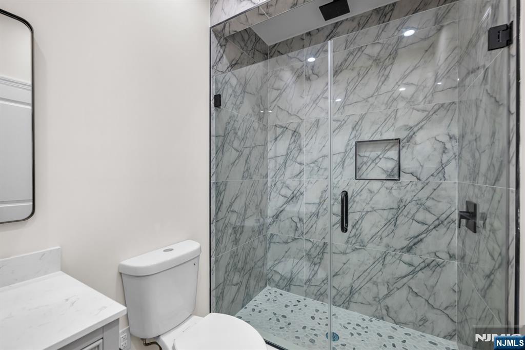 193 Homestead Road Paramus, NJ 07652 - Photo 34 of 40 Gallery Image 34
