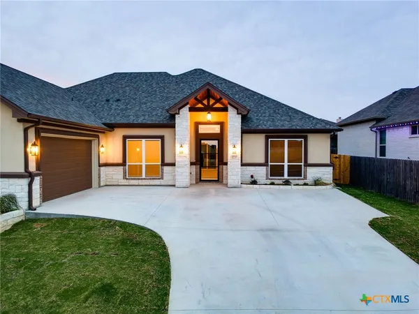$492,700 | 3703 Dodge City Drive, Killeen, TX 76549
