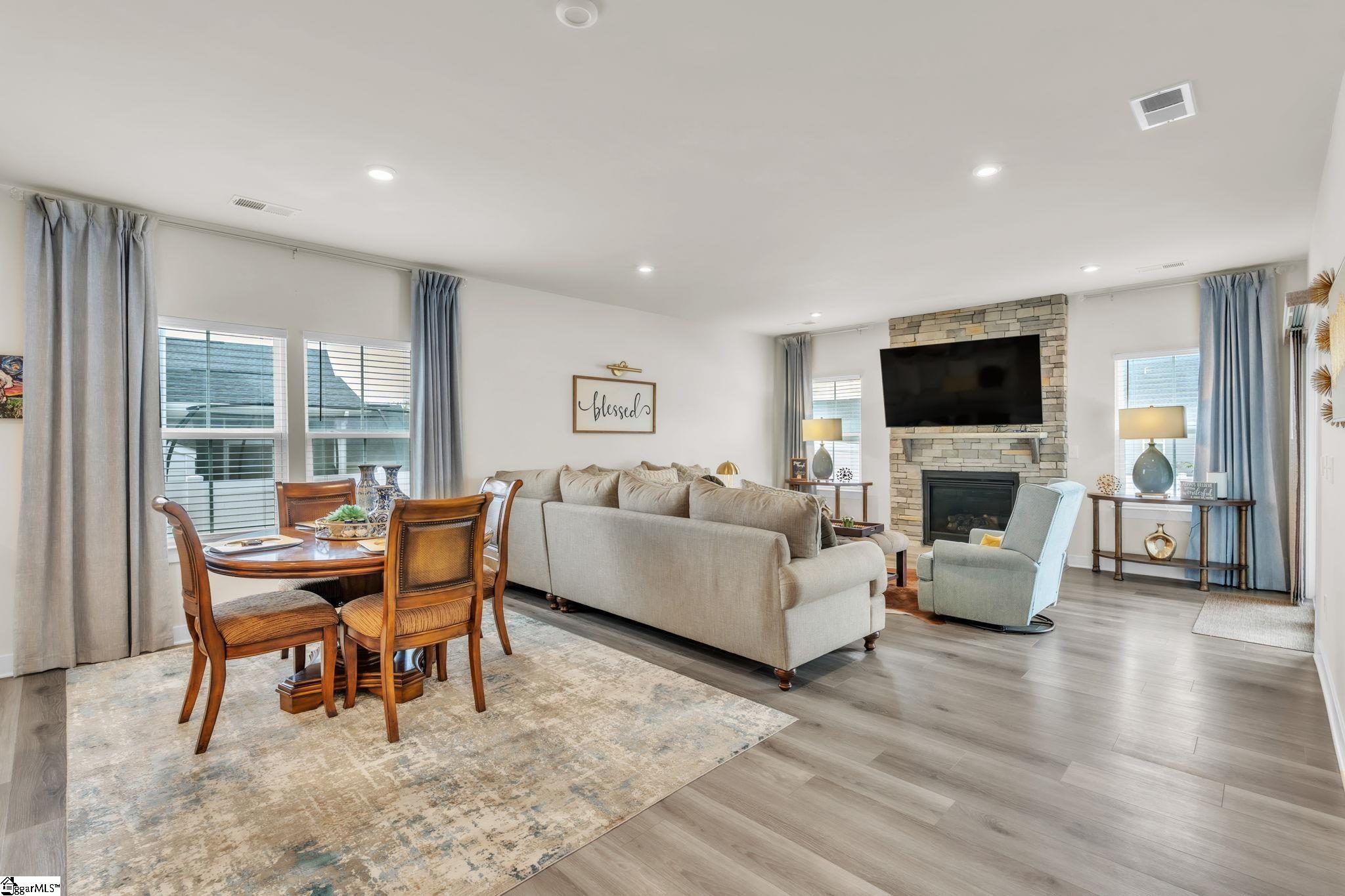 2 Comanche Trail Greenville, SC 29607 - Photo 3 of 31