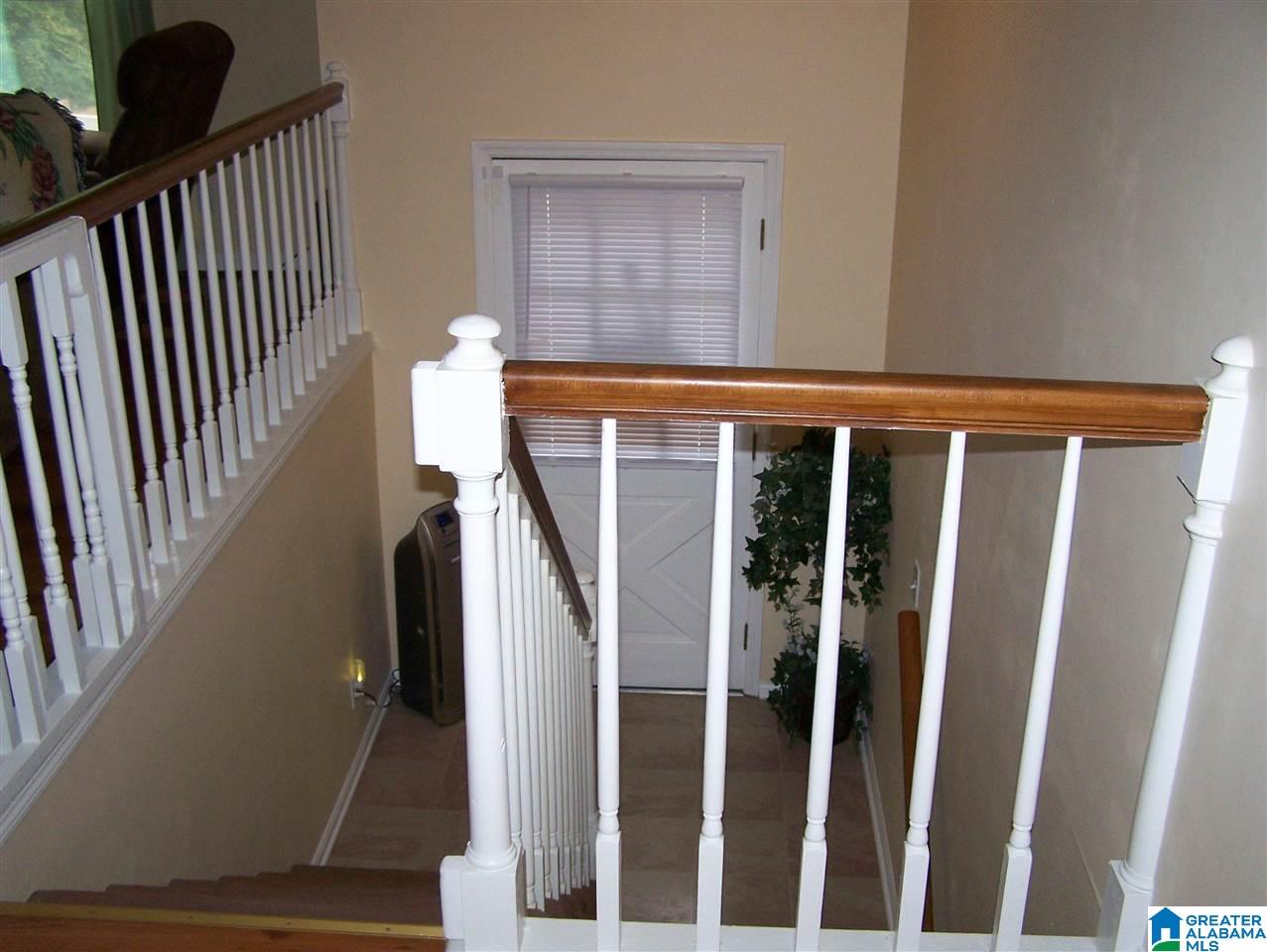 329 Shamrock Road Anniston, AL 36207 - Photo 13 of 50