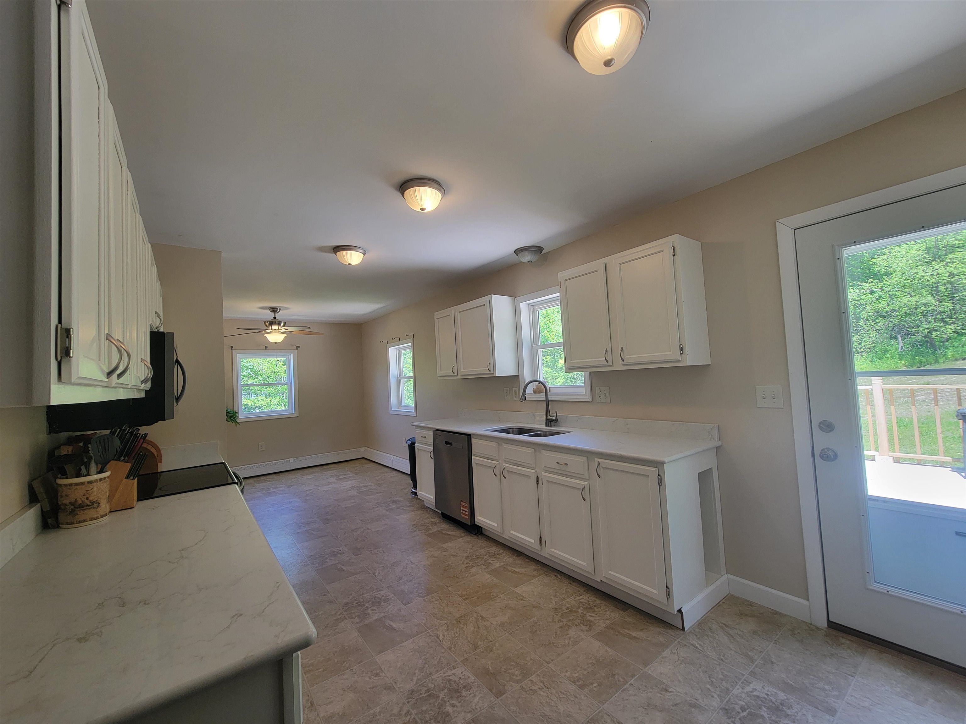 2817 Huntington Road Richmond, VT 05477 - Photo 18 of 37