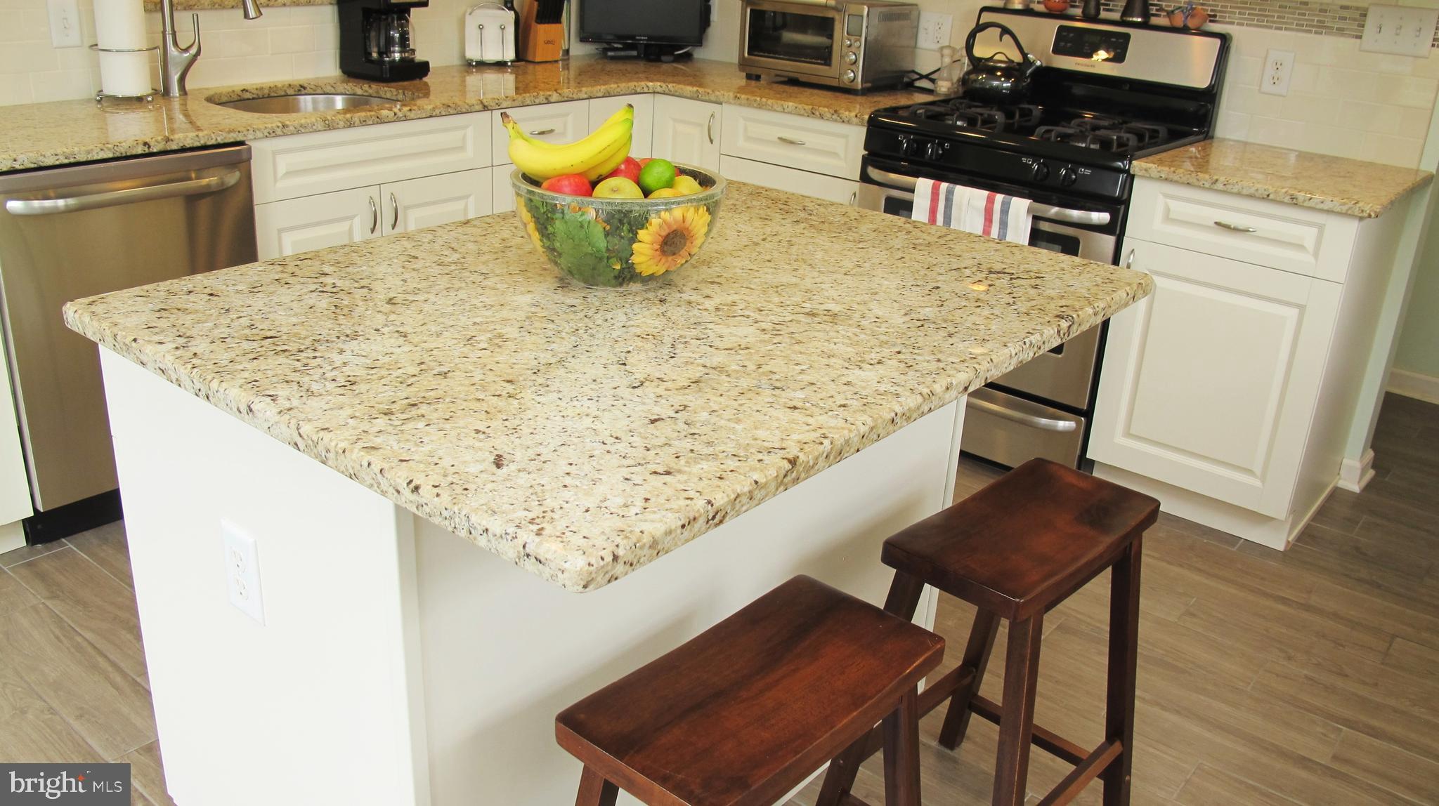 121 Devon Road Cinnaminson, NJ 08077 - Photo 15 of 39 Extended Counter