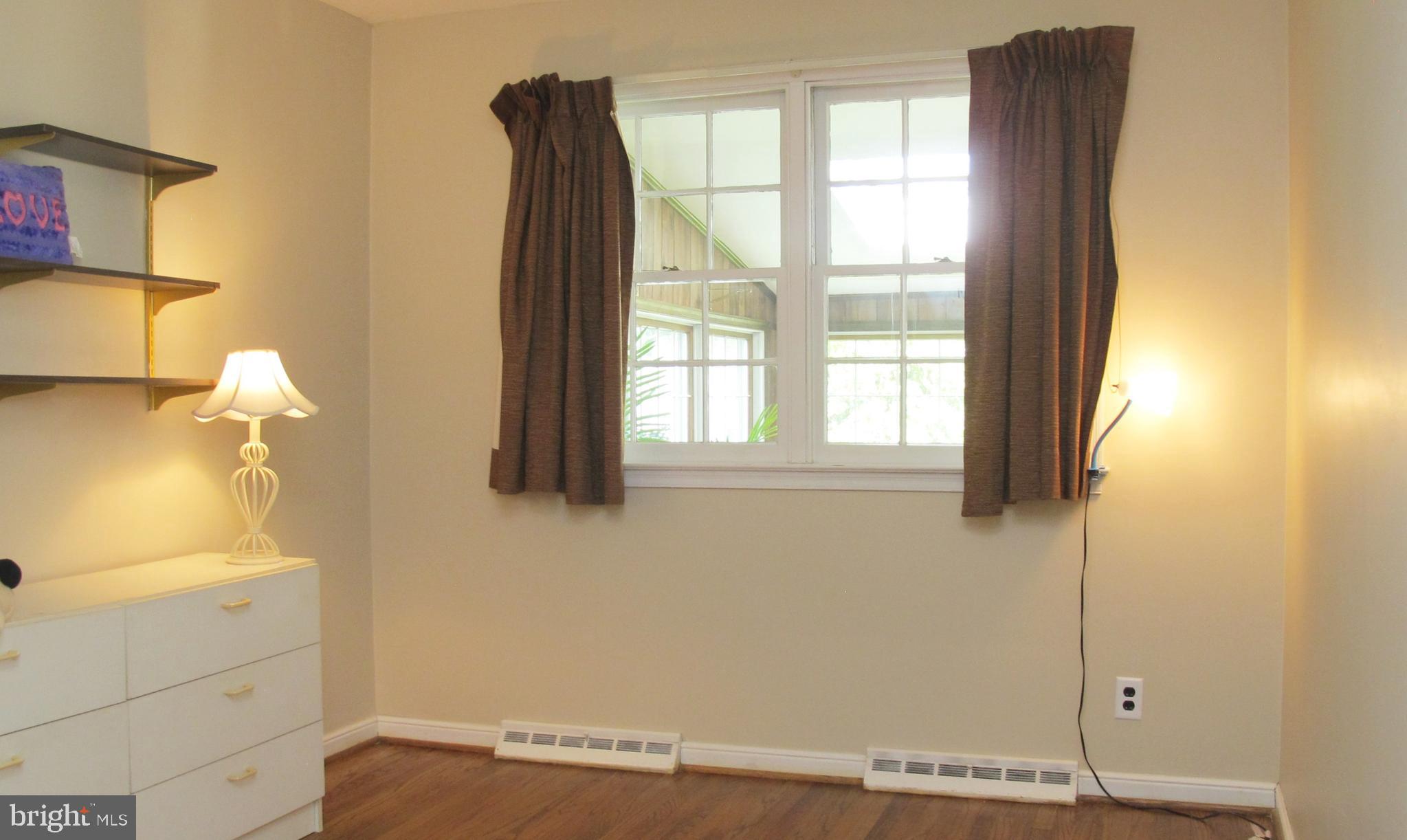 121 Devon Road Cinnaminson, NJ 08077 - Photo 28 of 39 Bedroom 3 (Main Level)