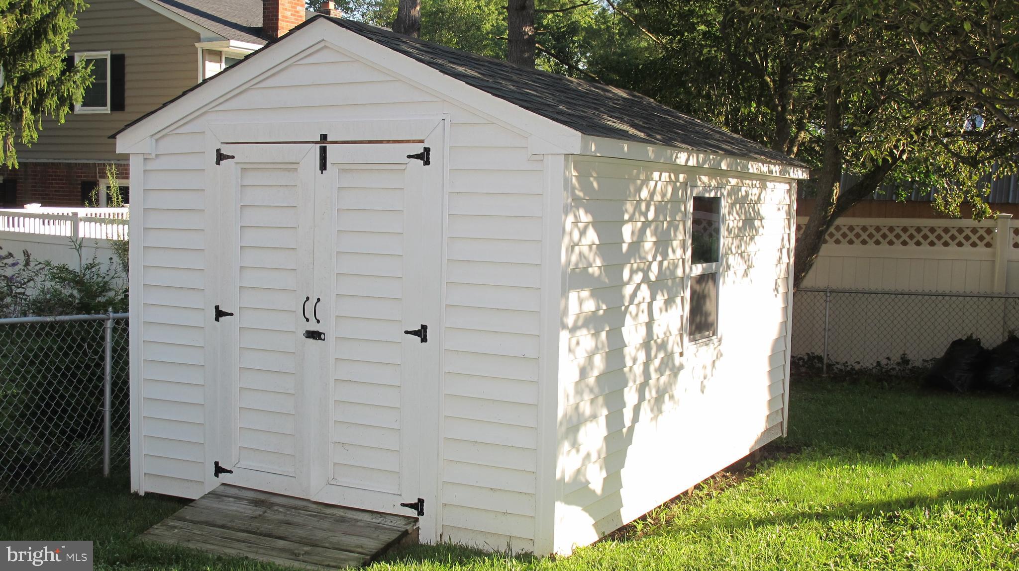 121 Devon Road Cinnaminson, NJ 08077 - Photo 39 of 39 NEWER Storage Shed