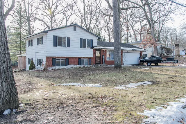 $222,000 | 1175 Westlake Woods Drive, Battle Creek, MI 49037