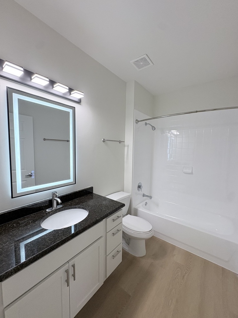 625 Deerfield Road, Unit 206 Deerfield, IL 60015 - Photo 9 of 15