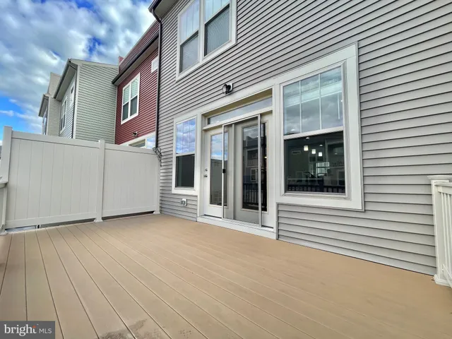 $3,300 | 8608 Shady Pines Drive, Unit 22712, Frederick, MD 21704