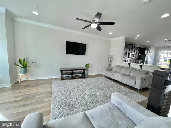 $3,250 | 8608 Shady Pines Drive, Unit 22712, Frederick, MD 21704