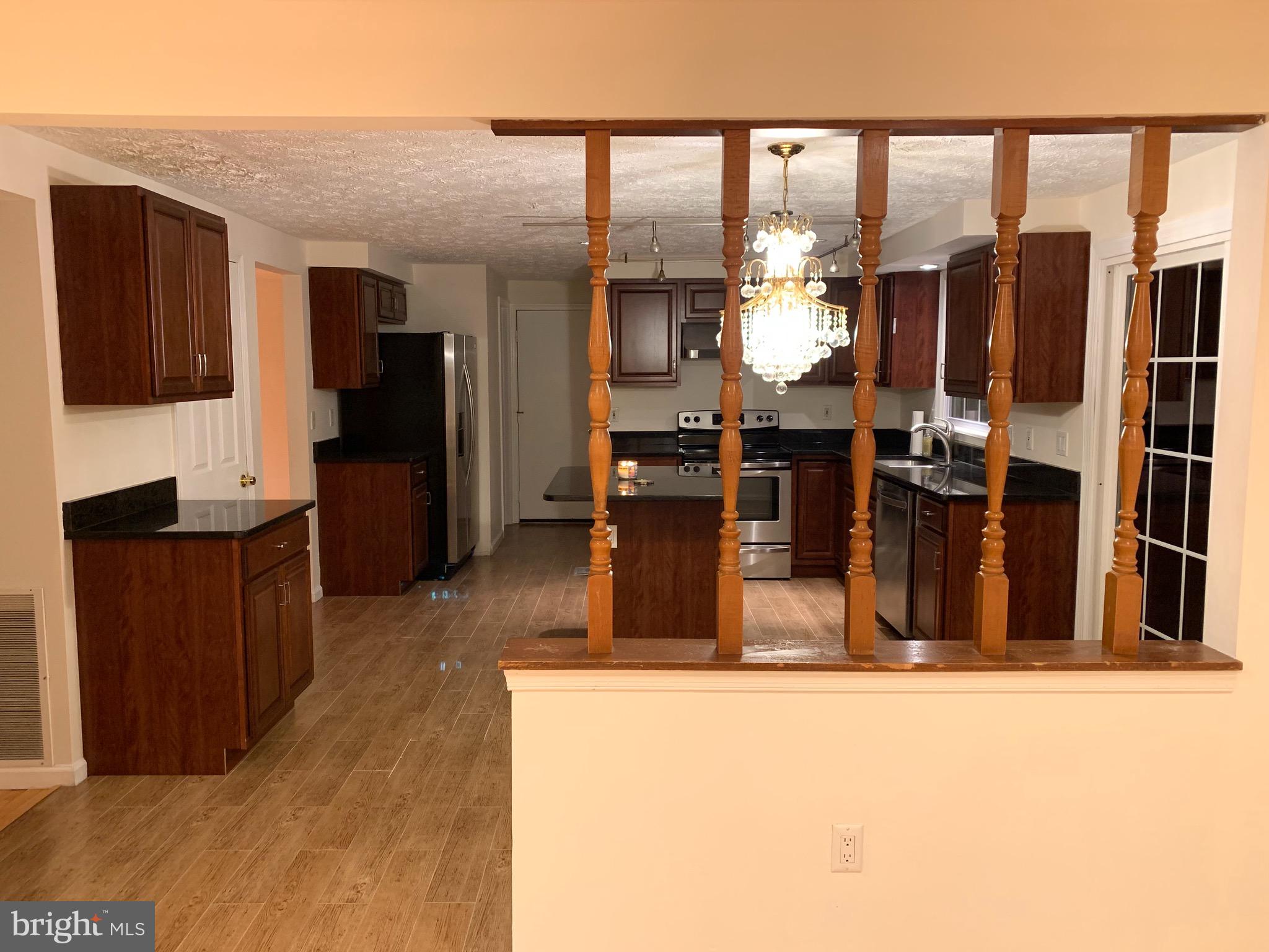 13816 Castle Cliff Way Silver Spring, MD 20904 - Photo 7 of 32