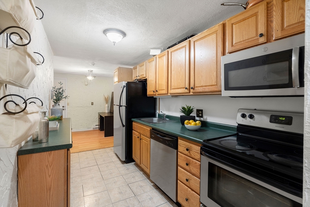 140 Swanson Road, Unit 422 Boxborough, MA 01719 - Photo 8 of 27 Gallery Image 8