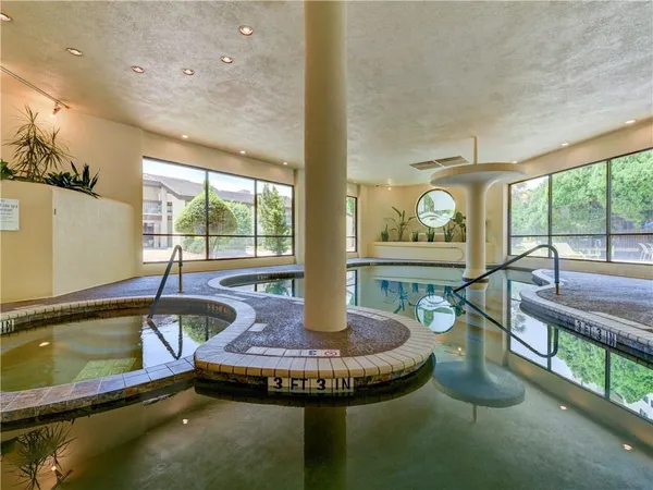 $2,695 | 40 North Interstate 35 Street South, Unit 8C4, Austin, TX 78701