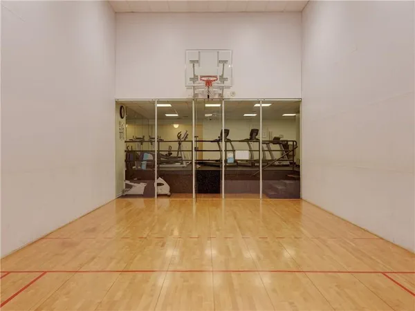 $2,695 | 40 North Interstate 35 Street South, Unit 8C4, Austin, TX 78701