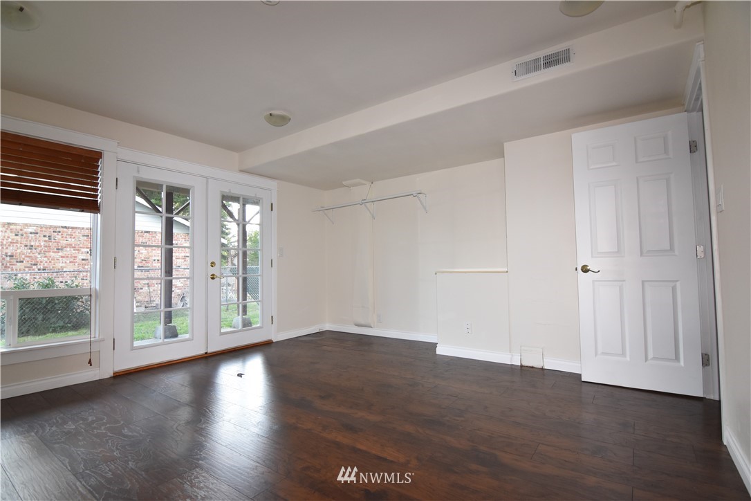 7003 176th Street Southwest Edmonds, WA 98026 - Photo 11 of 15 Gallery Image 11