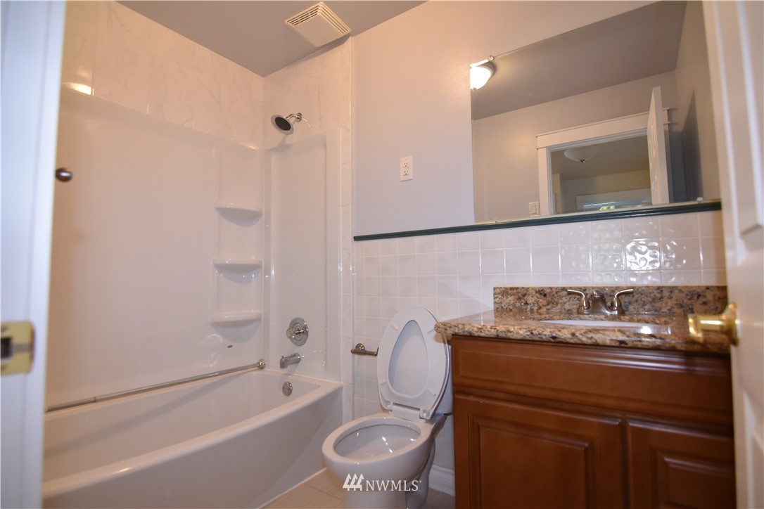 7003 176th Street Southwest Edmonds, WA 98026 - Photo 10 of 15 Gallery Image 10
