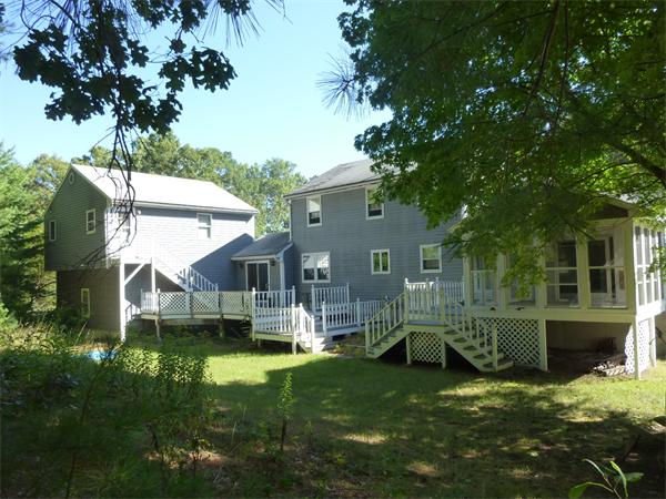 26 Chatham Road Billerica, MA 01821 - Photo 2 of 15