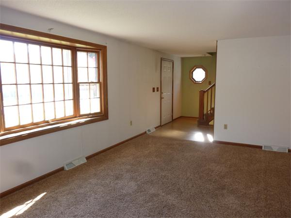26 Chatham Road Billerica, MA 01821 - Photo 6 of 15