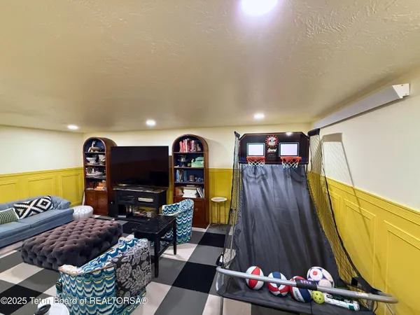 $825,000 | 570 Easy Street, Driggs, ID 83422