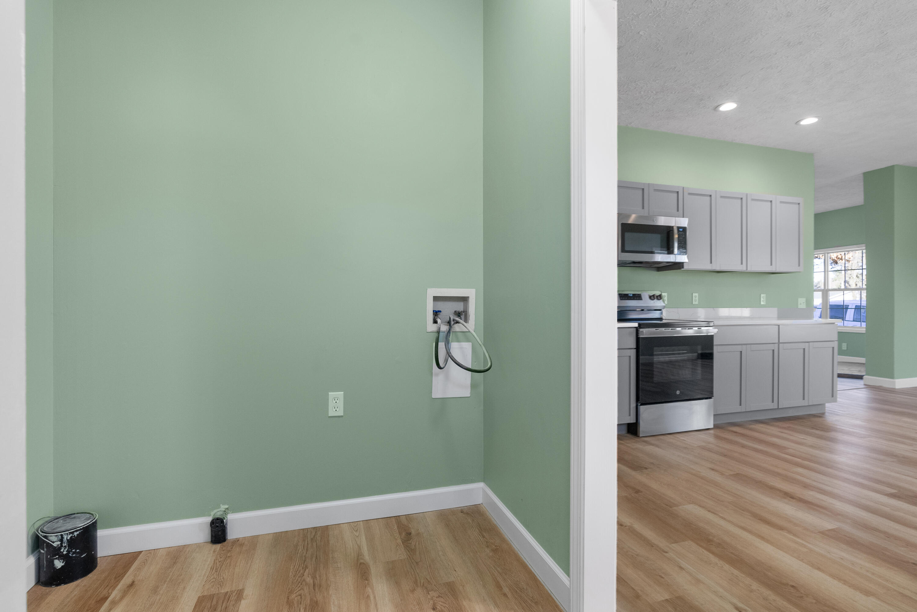 4557 East 1040 North Demotte, IN 46310 - Photo 17 of 25 3000x2003