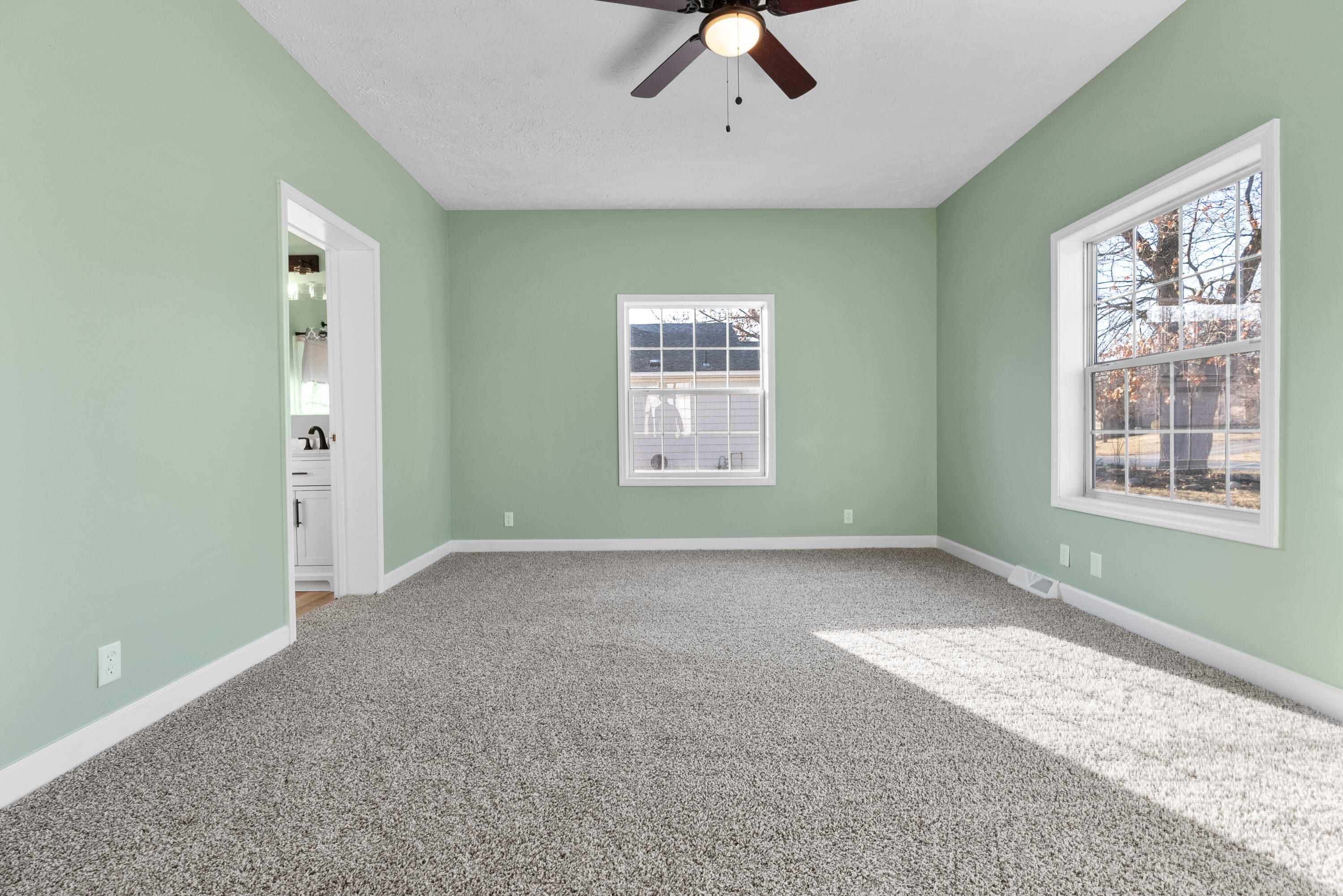 4557 East 1040 North Demotte, IN 46310 - Photo 10 of 25 3000x2003