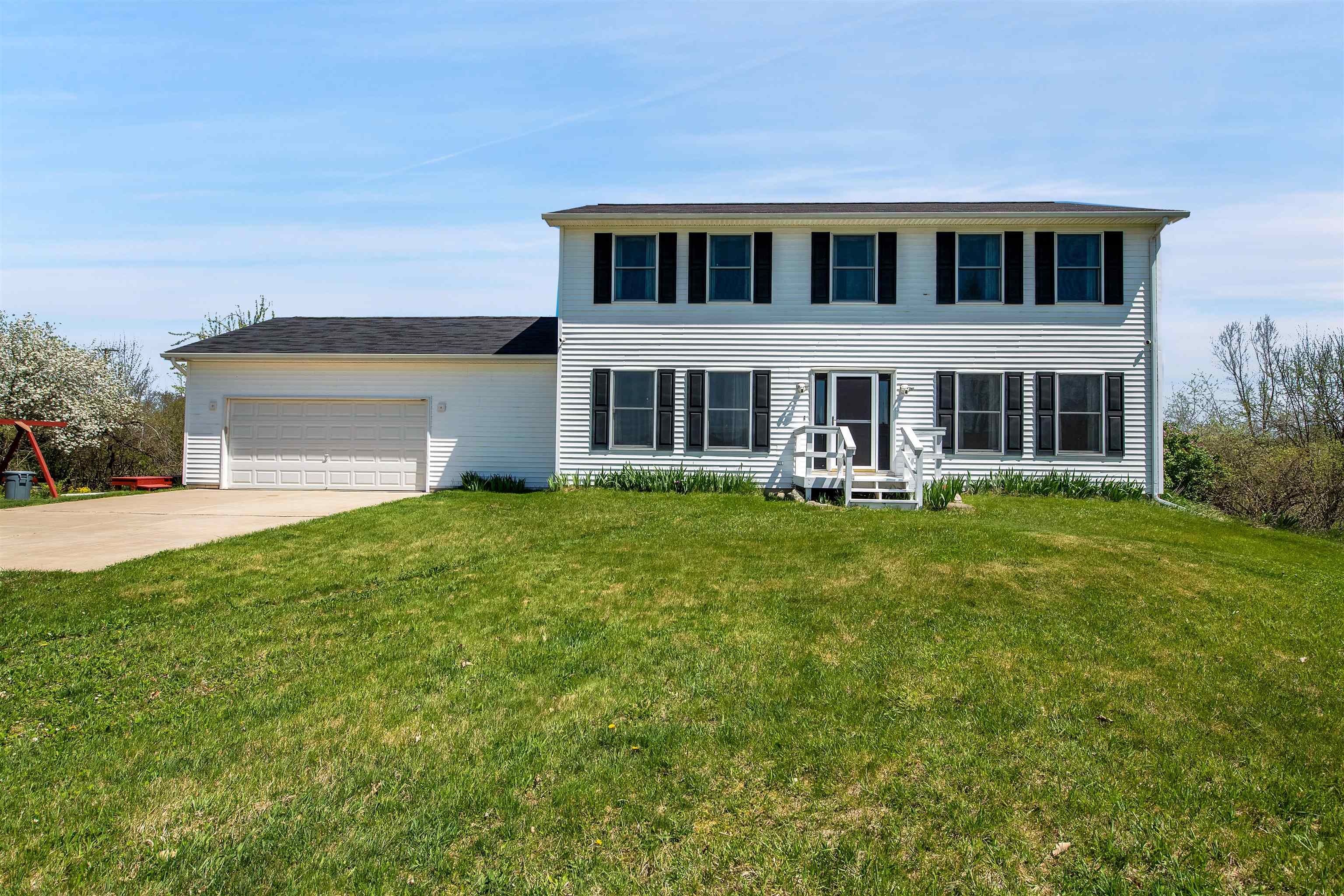 5966 Welch Road Emmett, MI 48022 - Photo 1 of 34 50141209-94f934b6-a04e-4467-9f7f-cab9c98e8030.JPG