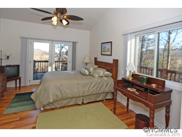 15 Yellowwood Road Waynesville, NC 28785 - Photo 7 of 18 Gallery Image 7