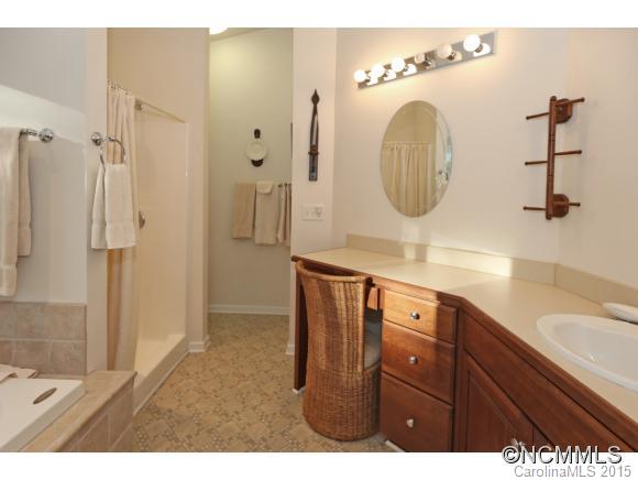 15 Yellowwood Road Waynesville, NC 28785 - Photo 8 of 18 Gallery Image 8